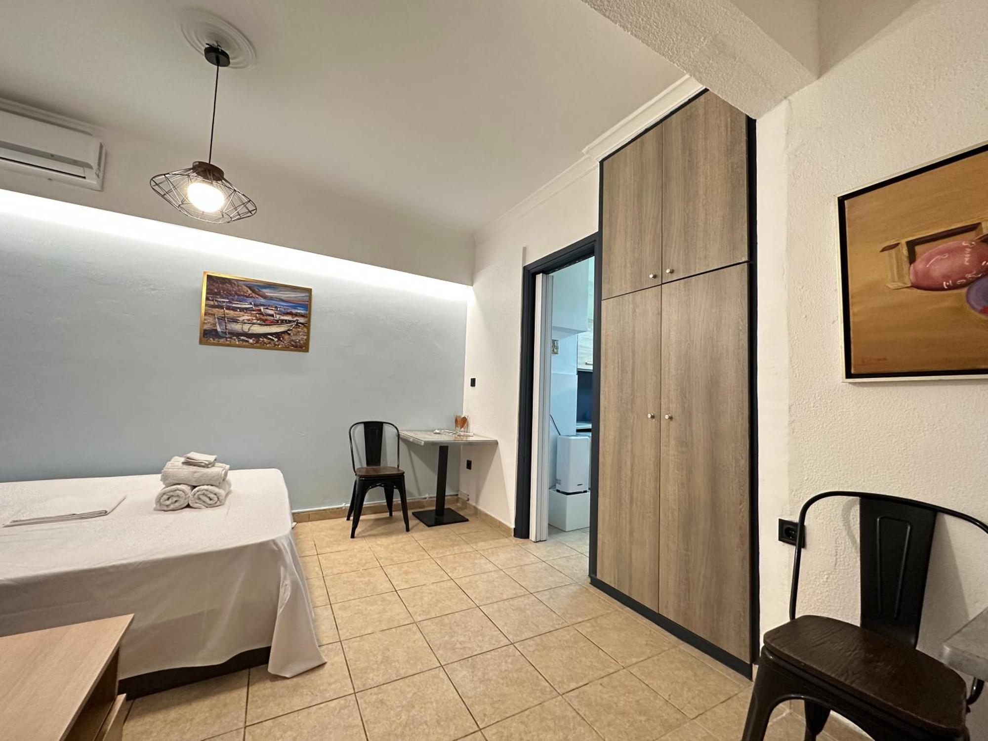Aretousas Apartment Athena Bagian luar foto